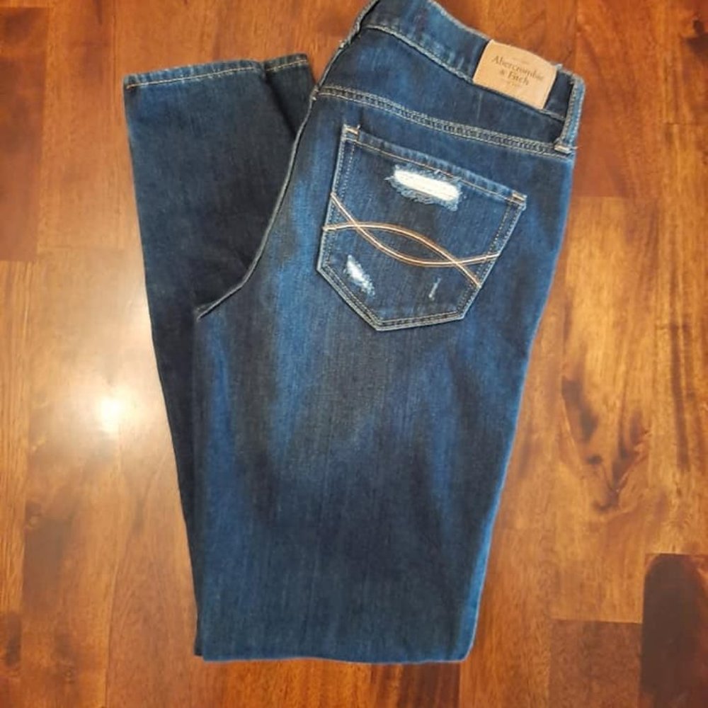 Abercrombie & Fitch Distressed Jeans - Size 2